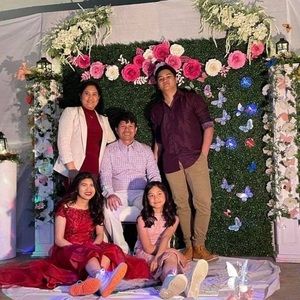 Meet your Posher, Joy condes